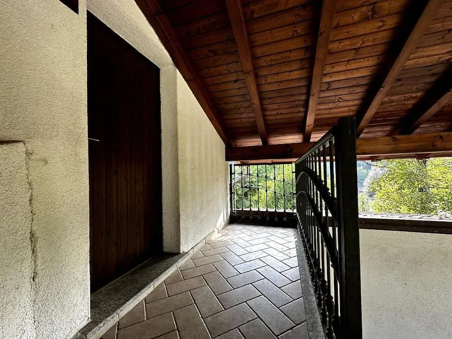 La Casa Dei Sette Nani Villa Germignaga Italy