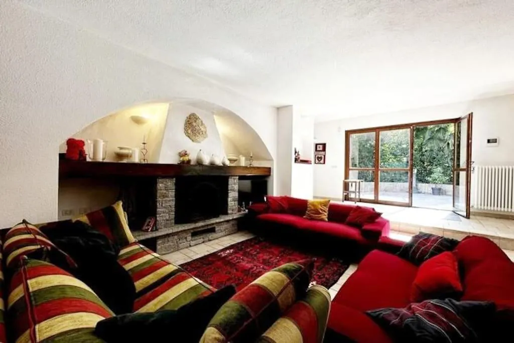 La Casa Dei Sette Nani Villa Germignaga 0*,